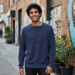 BANANA REPUBLIC Sweatshirt. Size Large (fits like a medium)